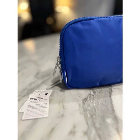 NWT Lululemon 2L Everywhere Belt Bag Large Blue - Picture 8 of 10